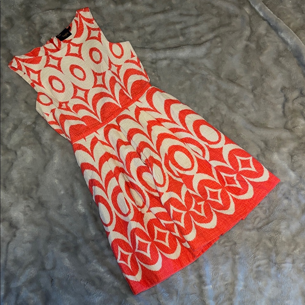 Taylor Red and White Geometric Sleeveless Mini Dress Size 4